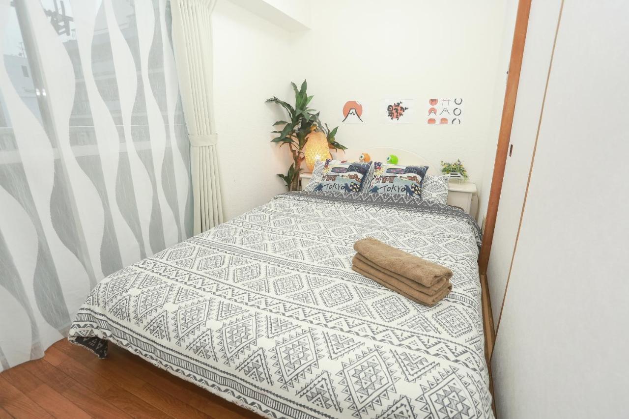 Spring Apartment Shinjuku Токіо Екстер'єр фото